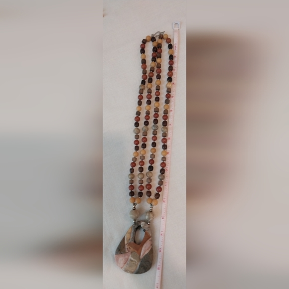 Vintage Stone and Wood Beaded Necklace Geometric Inlay Pendant Neutral Colors - Picture 11 of 16